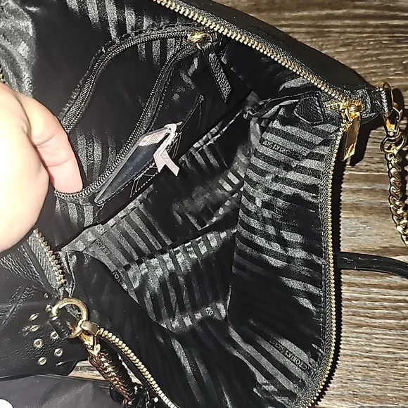 VS Purse and Wristlet Set - Picture 9 of 9